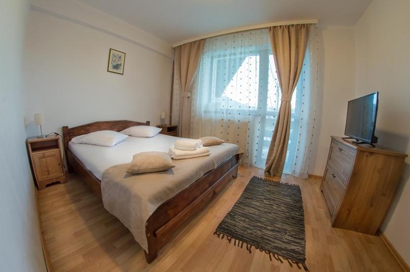 Floarea Soarelui Hotel Cheia  Exterior photo